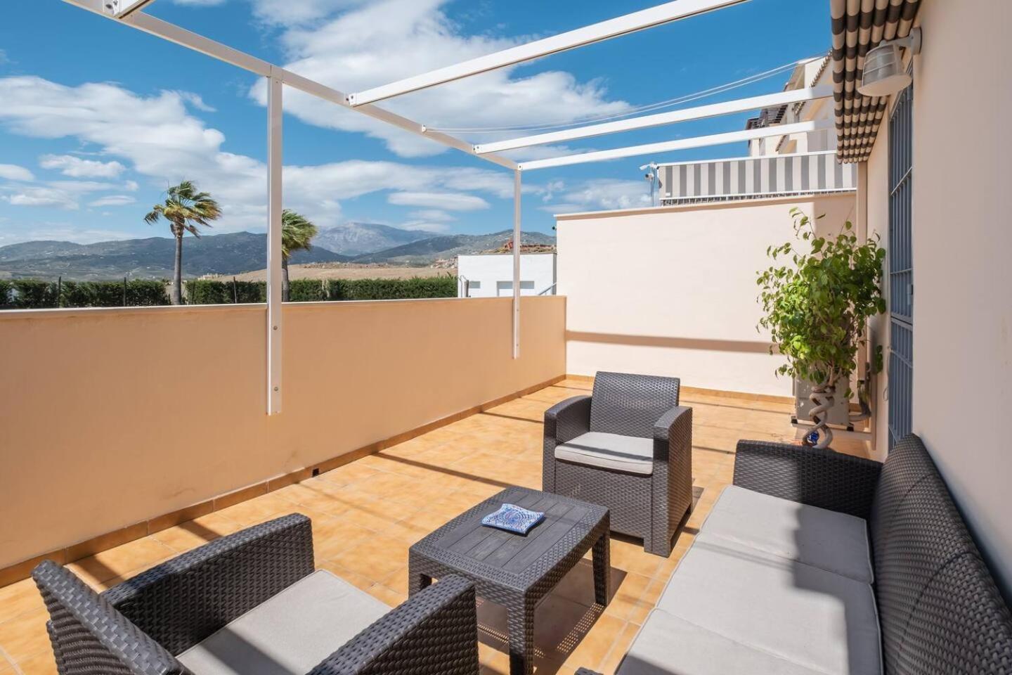 Relaxation, Golf & Beach Caleta De Velez Exteriör bild